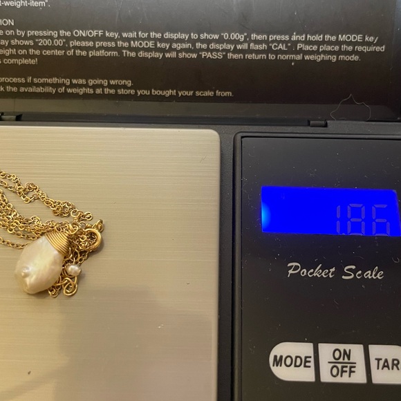 Vintage Gold filled Baroque or Keshi Pearl Pendant Necklace - Picture 6 of 6